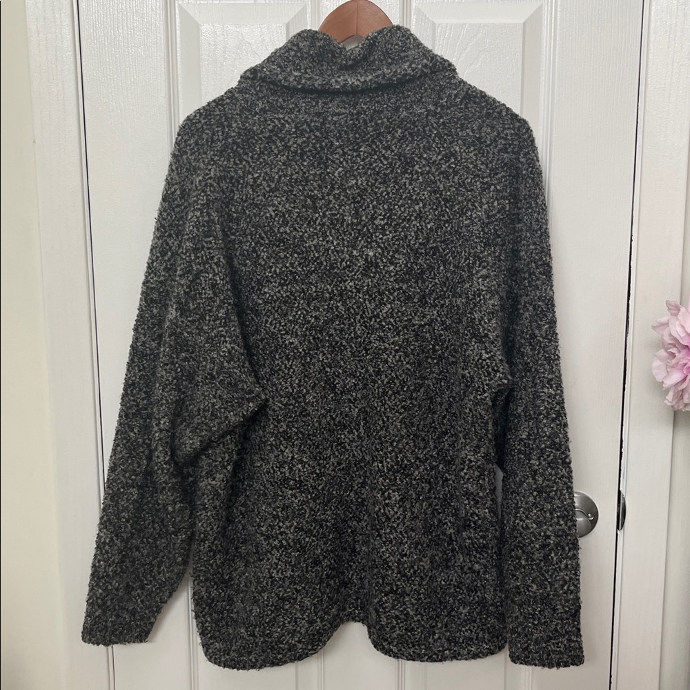 Charcoal Knit Cardigan Gray and Black Size Large - Picture 3 of 4
